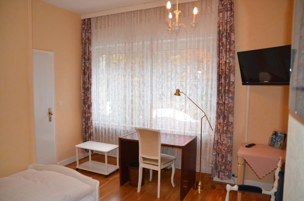 Hotel Waldersee Hannover Ngoại thất bức ảnh