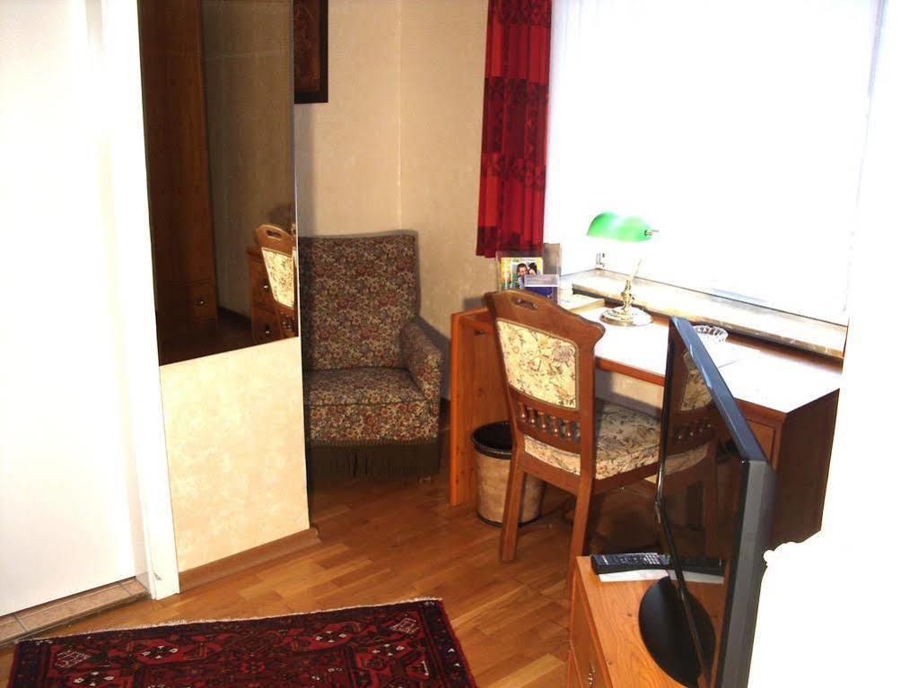 Hotel Waldersee Hannover Ngoại thất bức ảnh